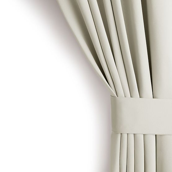 Draperie RESTILO BLACKOUT culoare crem, stil clasic, inele argintii, material bl