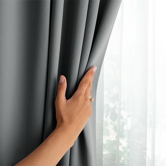 Draperie RESTILO BLACKOUT culoare gri, șerpa, stil clasic, inele argintii, material blackout