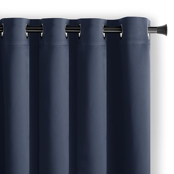 Draperie RESTILO BLACKOUT culoare indigo cu panglică clasică stil ochiuri argintii material bla