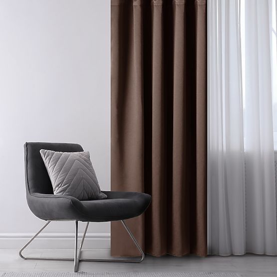 Draperie RESTILO BLACKOUT culoare maro, șerpa pentru prindere, stil clasic, inele argintii, material