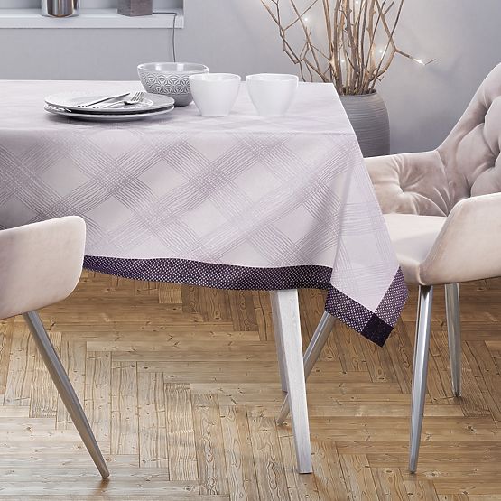 Față de masă MILLUZA culoare crem metalizat motiv clasic 30x120 ameliahome