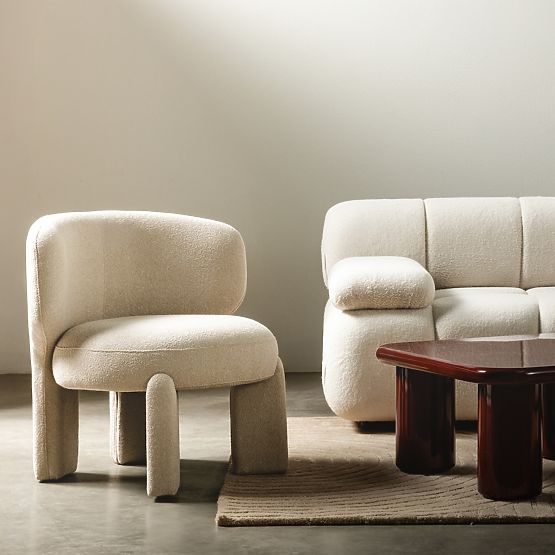 Fotoliu tapițat Elaine bej, boucle, forme rotunjite