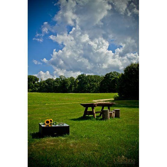 Masă pătrată din tehnoratan negru