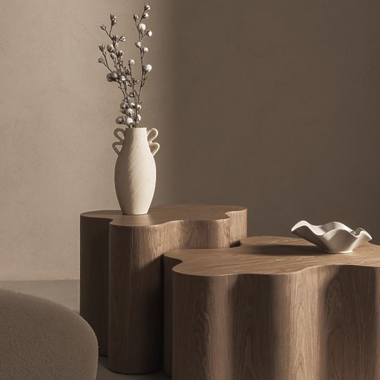 Măsuță laterală Cosmo 66 cm, nuc, forme rotunjite