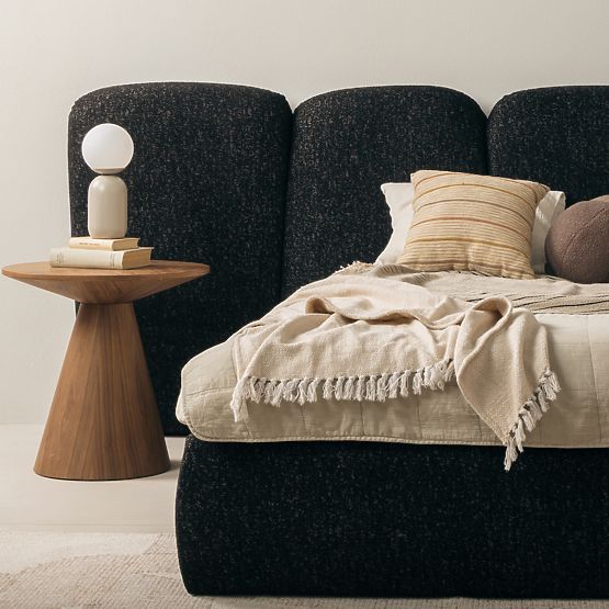 Pat de tapițerie Fencee 160x200 cm, cu somieră, rotunjit, negru