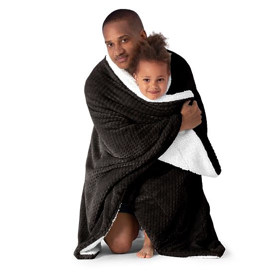 Pătură SHLEEPY neagră cu model jacquard stil clasic 130x180