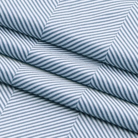 Perdea CLEAR culoare albastru închis motiv imprimat stil boho clasic cu inele metalice argintii