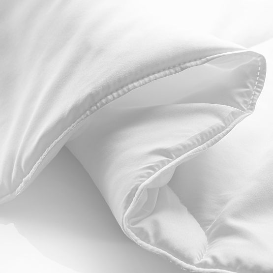 Pilotă INEZ culoare albă caro stil clasic decoking