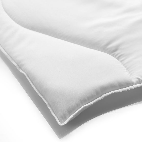 Pilotă INEZ culoare albă caro stil clasic decoking