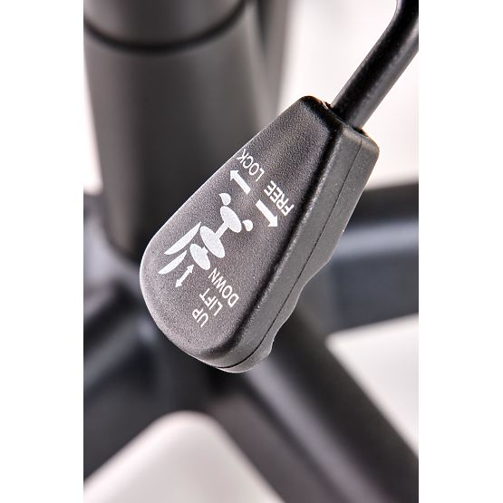 Scaun de birou BERKEL negru-roșu (1p=1buc)