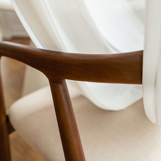 Scaun din lemn Ludvika, rotunjit, nuc/bej