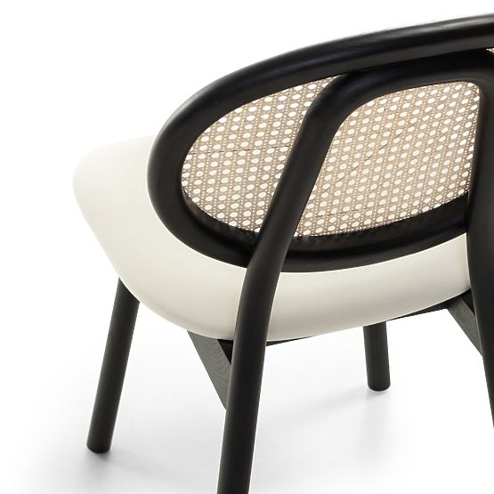 Scaun din lemn Monet cu împletitură vieneză, ratan, catifea, negru/ecru