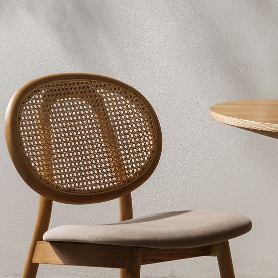Scaun din lemn Monet cu împletitură vieneză, ratan, velur, natural/maro deschis
