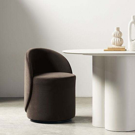 Scaun rotativ Enzo, forme rotunjite, ciocolată/espresso, catifea