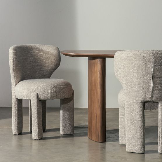 Scaun tapițat Elaine bej, formă rotunjită