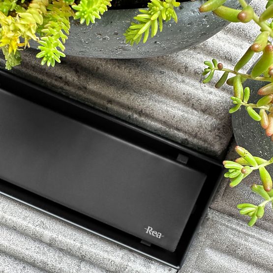 Scurgere liniară REA Neox pentru Negru 50