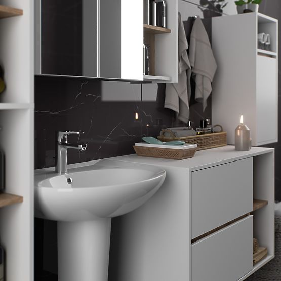 SET DE MOBILIER DE BAIE SUSPENDAT VAMI ALB / STEJAR SONOMA