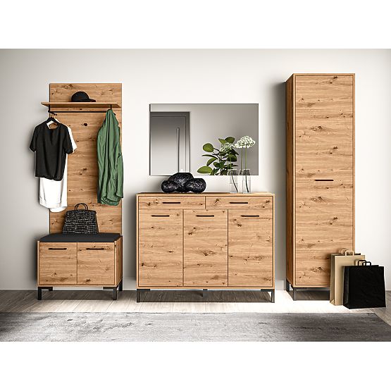 Umeraș de perete Nevio - stejar artizanal