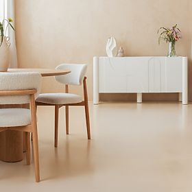 Comodă cu trei uși Lunaria cu fațadă frezată, albă, lectus