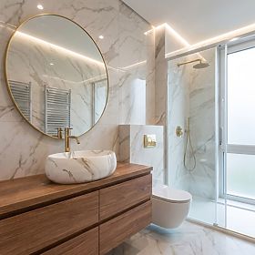 Lavoar peste blat Rea Linda Láva Páter, Rea